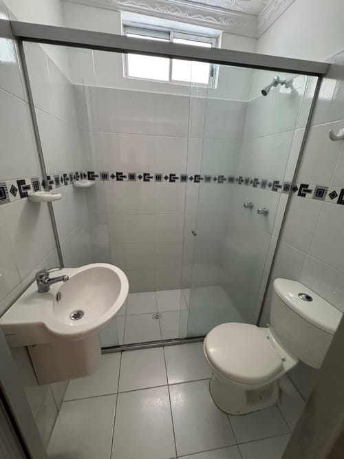 Casa de 4 alcobas en venta en Las Flores, Envigado, 106 m² · foto 7 de 24