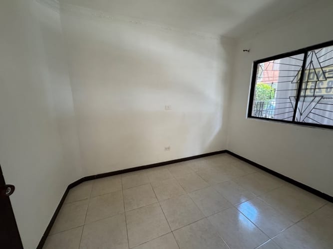 Casa de 4 alcobas en venta en Las Flores, Envigado, 106 m² · foto 17 de 24