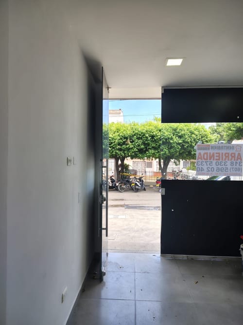 Local en arriendo en Quinta Bosch, Cúcuta, 30 m² · foto 2 de 4