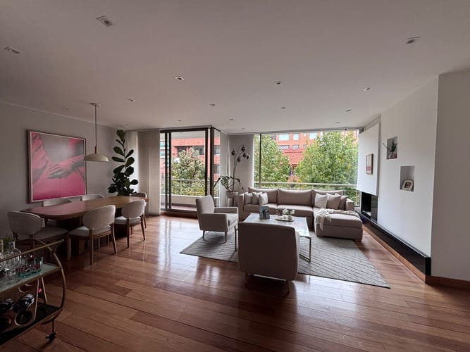 Apartamento de 3 alcobas en venta en La Cabrera, Bogotá, 200 m² · foto 5 de 14