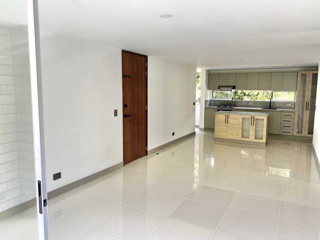 Apartamento en venta en El Poblado, Medellín · foto 3 de 11
