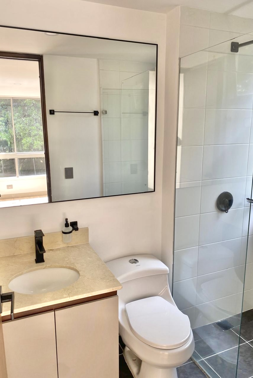 Apartamento en venta en El Poblado, Medellín · foto 11 de 11