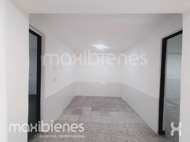 Casa de 7 alcobas en venta en Calasanz, Medellín, 220 m² · foto 8 de 18