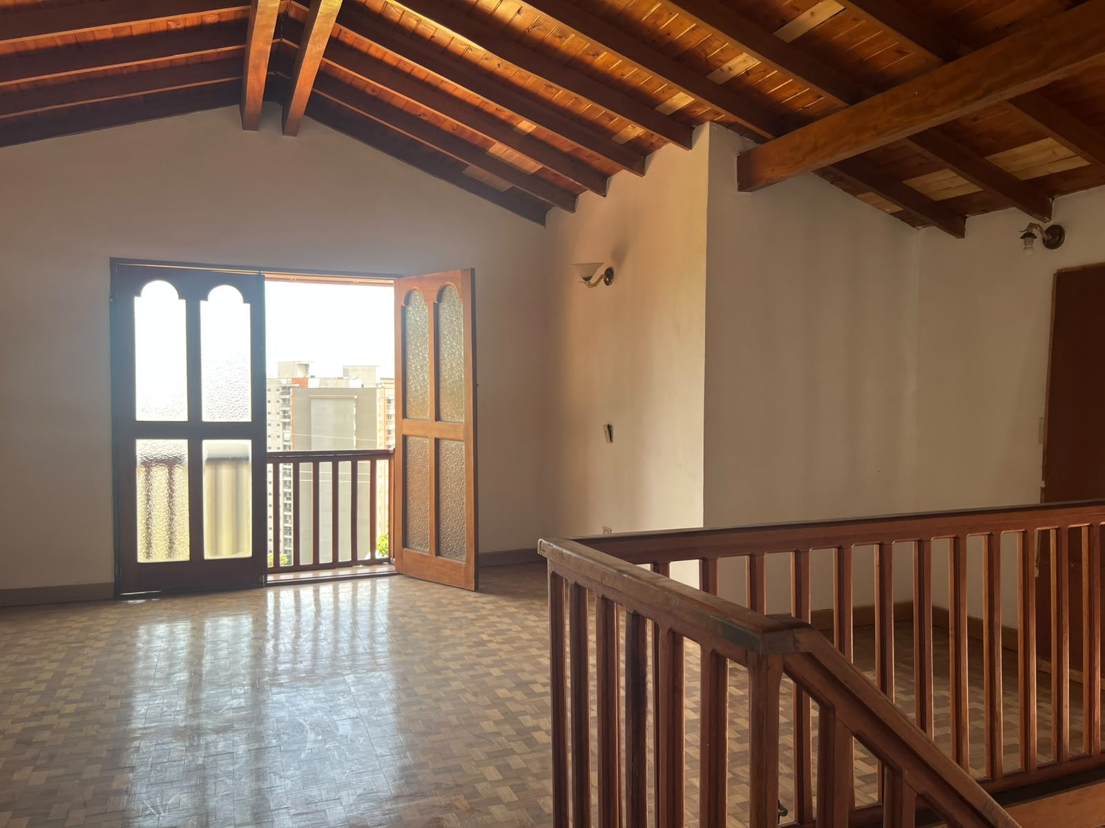 3BR House in Camino Verde (200 m²) for Sale - 2