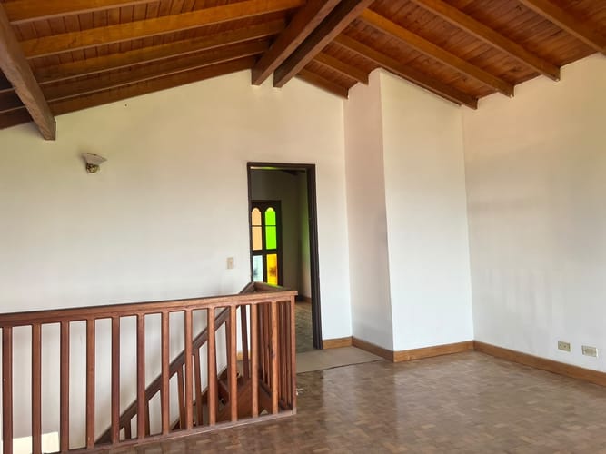 Casa de 3 alcobas en venta en Camino Verde, Envigado, 200 m² · foto 14 de 19