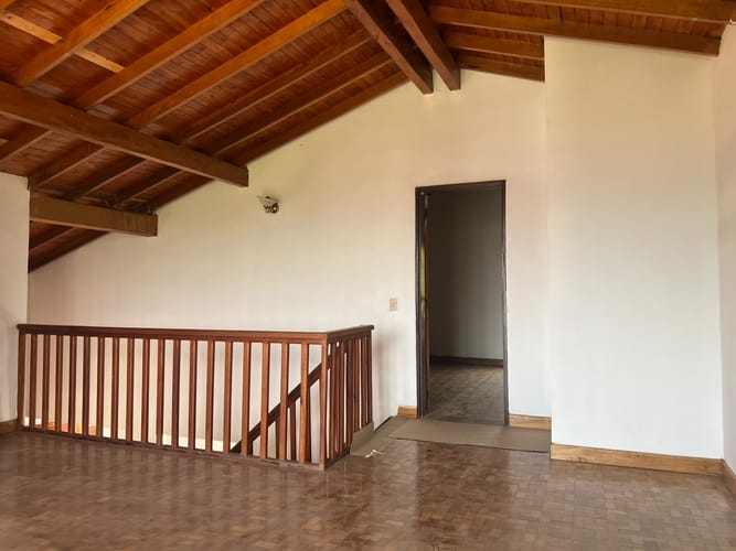 Casa de 3 alcobas en venta en Camino Verde, Envigado, 200 m² · foto 13 de 19