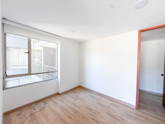 Apartamento de 3 alcobas en venta en Cedritos, Bogotá, 110 m² · foto 6 de 16