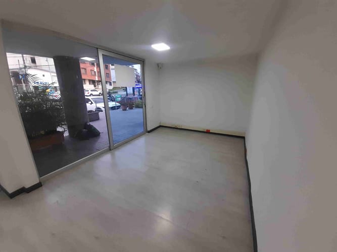 Local en arriendo en Milan, Manizales, 67 m² · foto 2 de 11