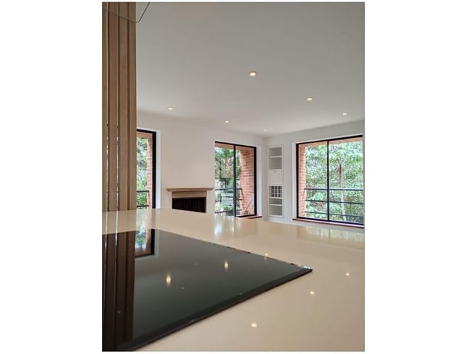 Apartamento de 2 alcobas en venta en La Cabrera, Bogotá, 133 m² · foto 2 de 15