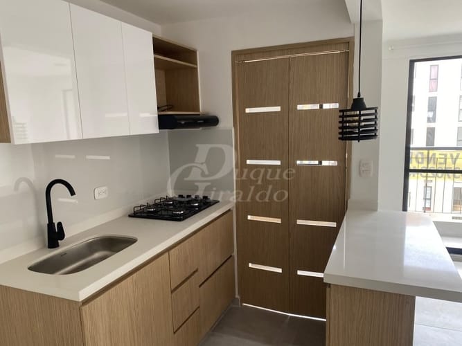 Apartamento de 2 alcobas en venta en Cimarronas, Rionegro, 54 m² · foto 2 de 14