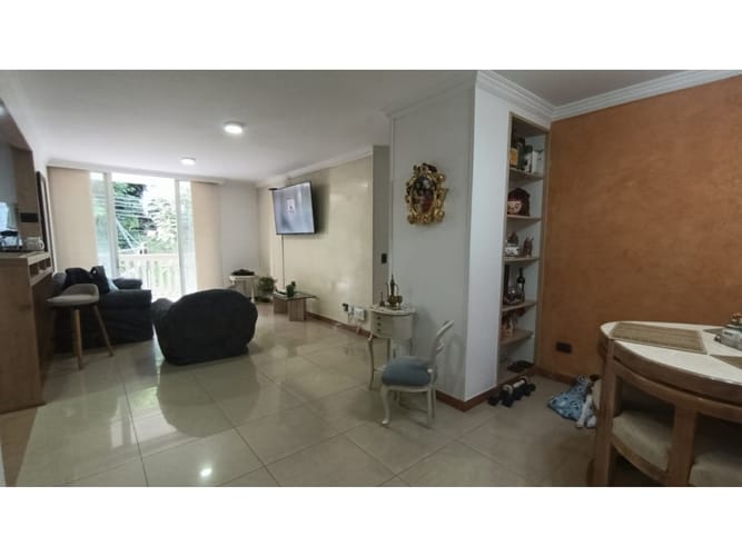 Apartamento de 2 alcobas en venta en Santa Helena, Ibagué, 71 m² · foto 3 de 15