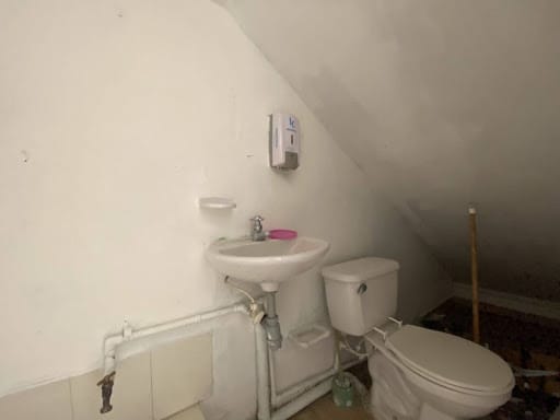 Local en arriendo en La Magnolia, Envigado, 11 m² · foto 7 de 7