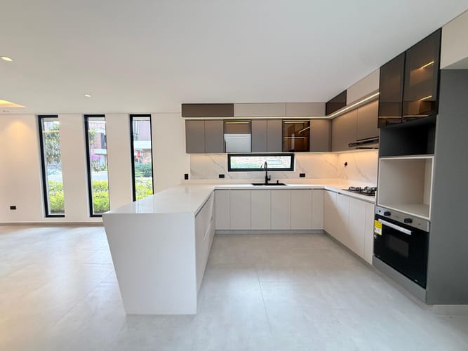Casa de 4 alcobas en venta en La Ceja, 155 m² · foto 2 de 19