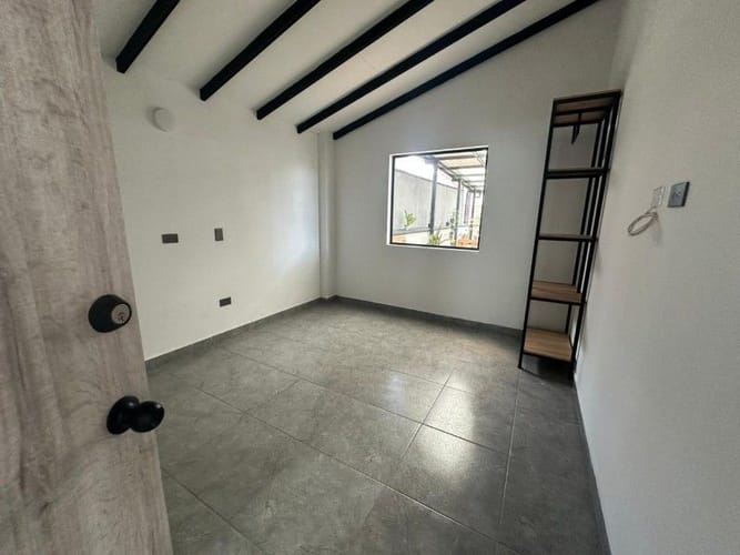 Apartaestudio en arriendo en Zona Centro, Envigado, 18 m² · foto 2 de 3