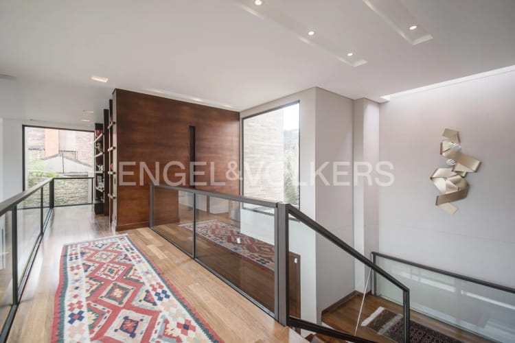 Casa de 4 alcobas en venta en Santa Barbara Alta, Bogotá, 890 m² · foto 12 de 14