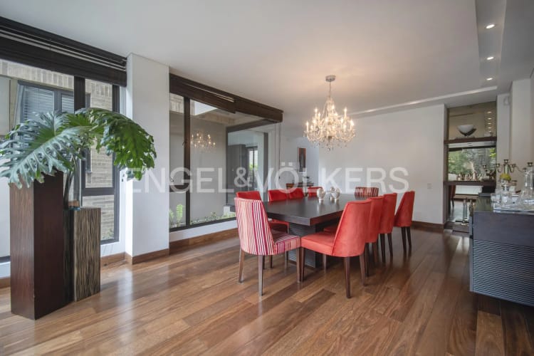 Casa de 4 alcobas en venta en Santa Barbara Alta, Bogotá, 890 m² · foto 8 de 14