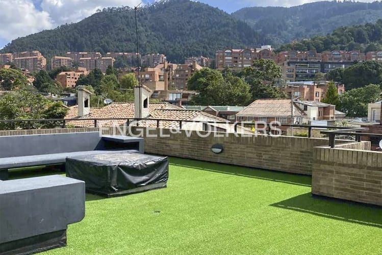 Casa de 4 alcobas en venta en Santa Barbara Alta, Bogotá, 890 m² · foto 2 de 14