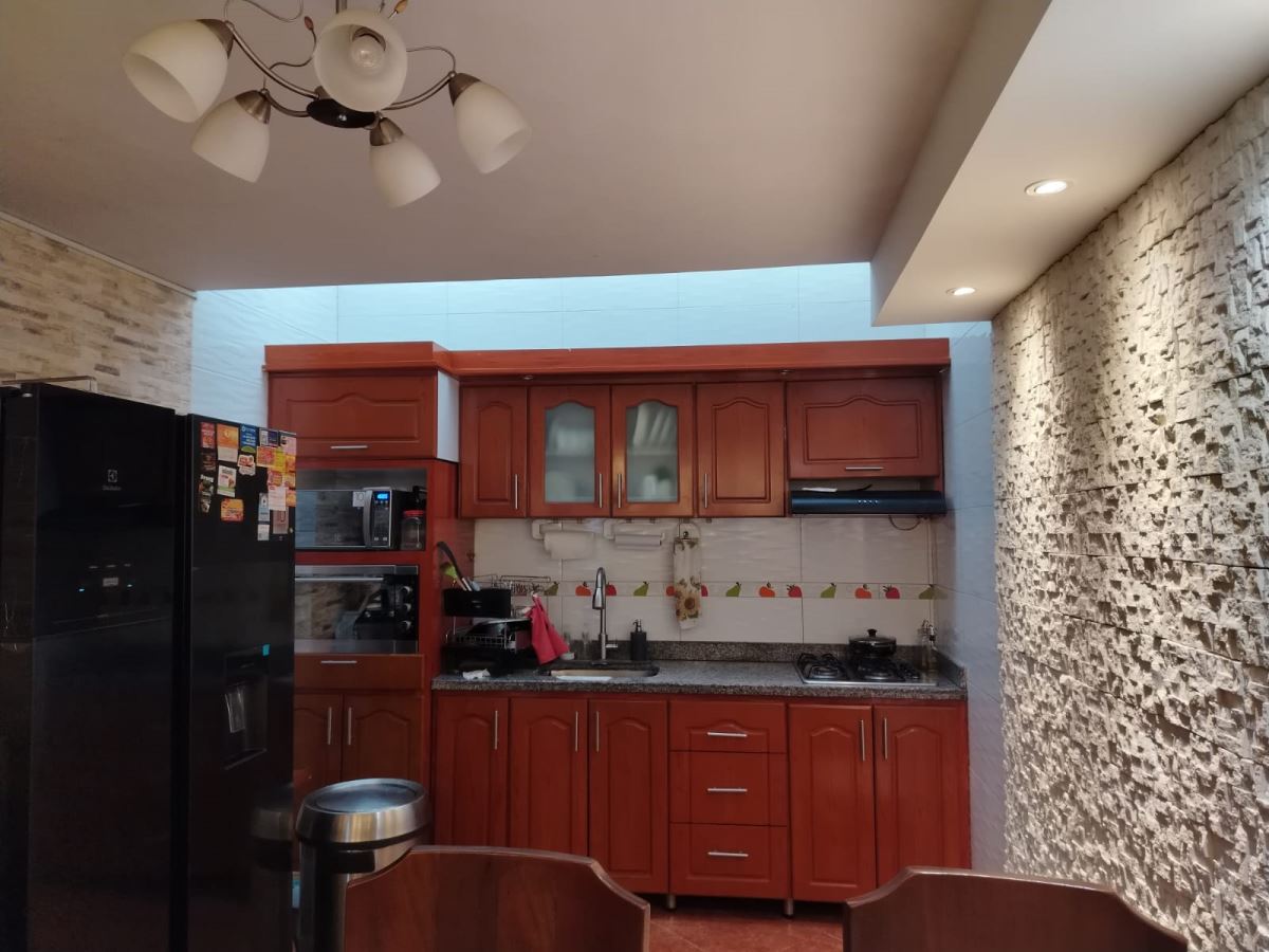 Casa en venta en Villa Elisa, Bogotá · foto 5 de 23
