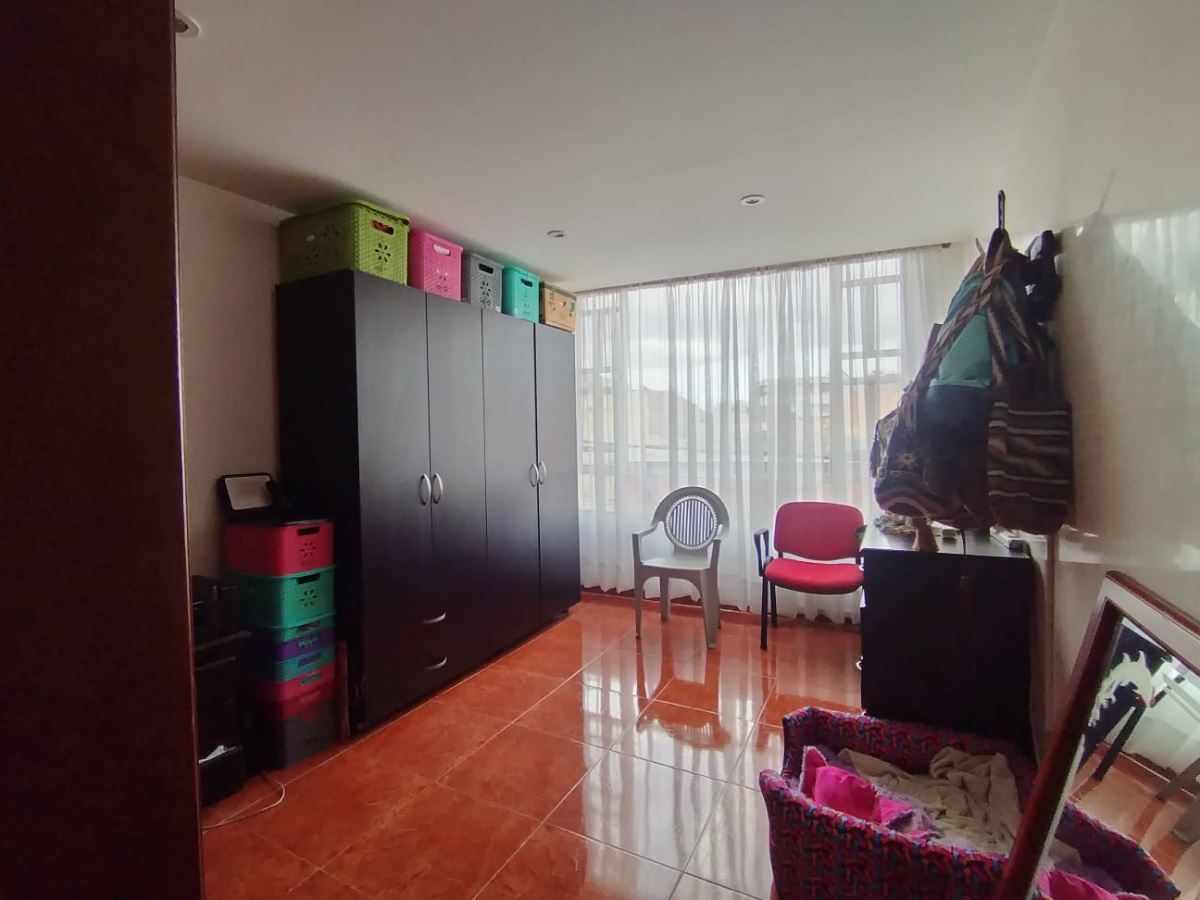 Casa en venta en Villa Elisa, Bogotá · foto 12 de 23