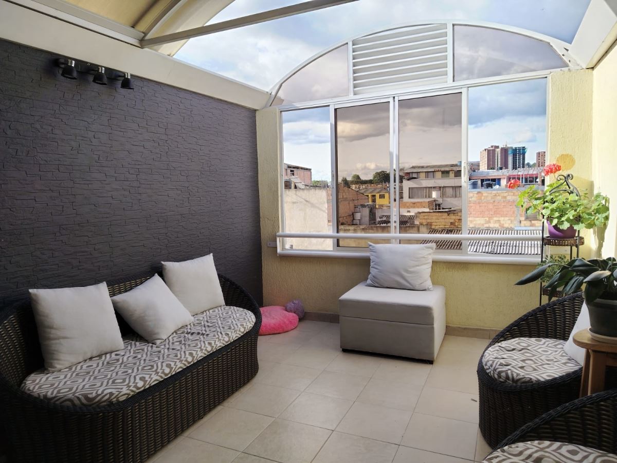 Casa en venta en Villa Elisa, Bogotá · foto 19 de 23