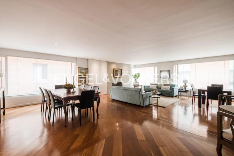 Apartamento en venta en Chico, Bogotá · foto 2 de 18