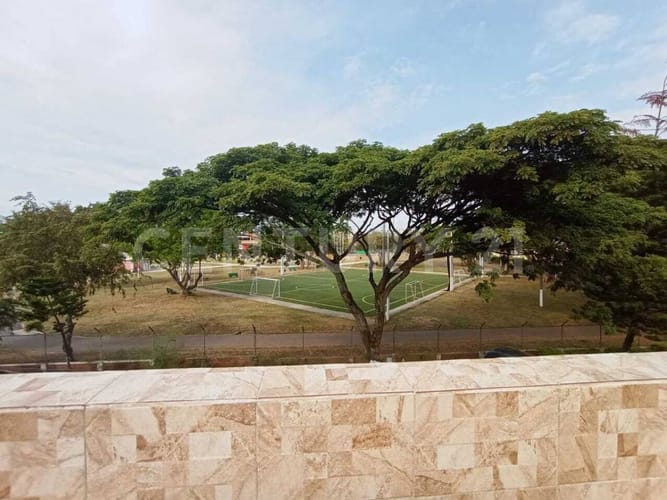 Apartamento en Arriendo en Salomia, Cali