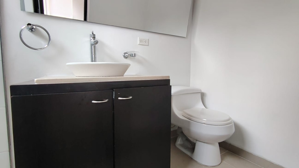 Apartamento en arriendo en El Poblado, Medellín · foto 10 de 10
