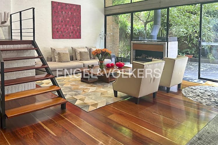 Casa en venta en Chico Norte, Bogotá · foto 2 de 16