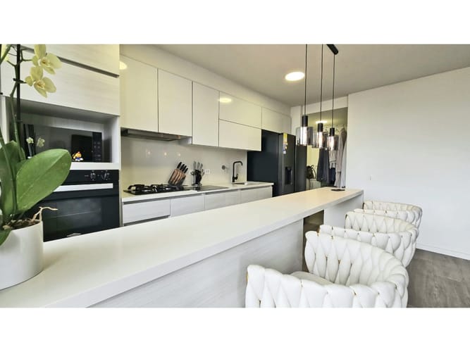 Apartamento de 2 alcobas en venta en Lalinde, Medellín, 91 m² · foto 5 de 16