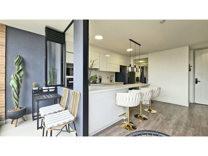 Apartamento de 2 alcobas en venta en Lalinde, Medellín, 91 m² · foto 8 de 16