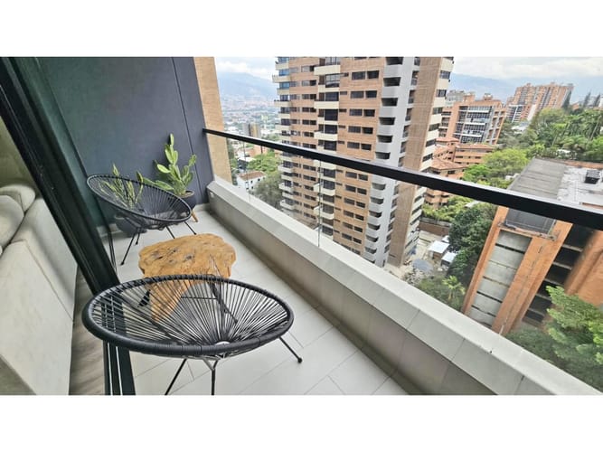 Apartamento de 2 alcobas en venta en Lalinde, Medellín, 91 m² · foto 10 de 16