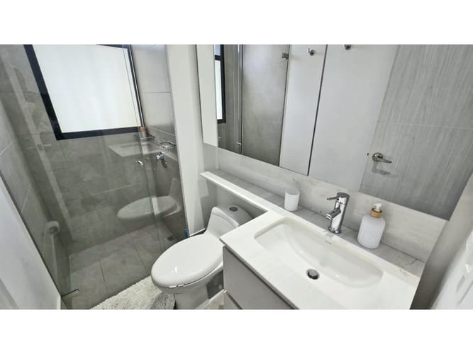 Apartamento de 2 alcobas en venta en Lalinde, Medellín, 91 m² · foto 14 de 16