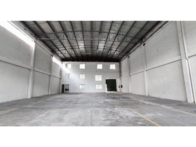 Bodega en arriendo en La Tablaza, La Estrella, 600 m² · foto 3 de 8