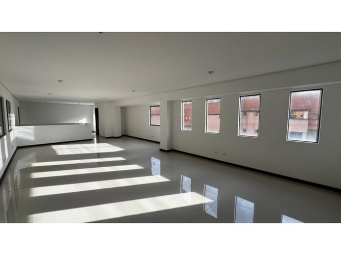 Bodega en arriendo en La Tablaza, La Estrella, 600 m² · foto 5 de 8