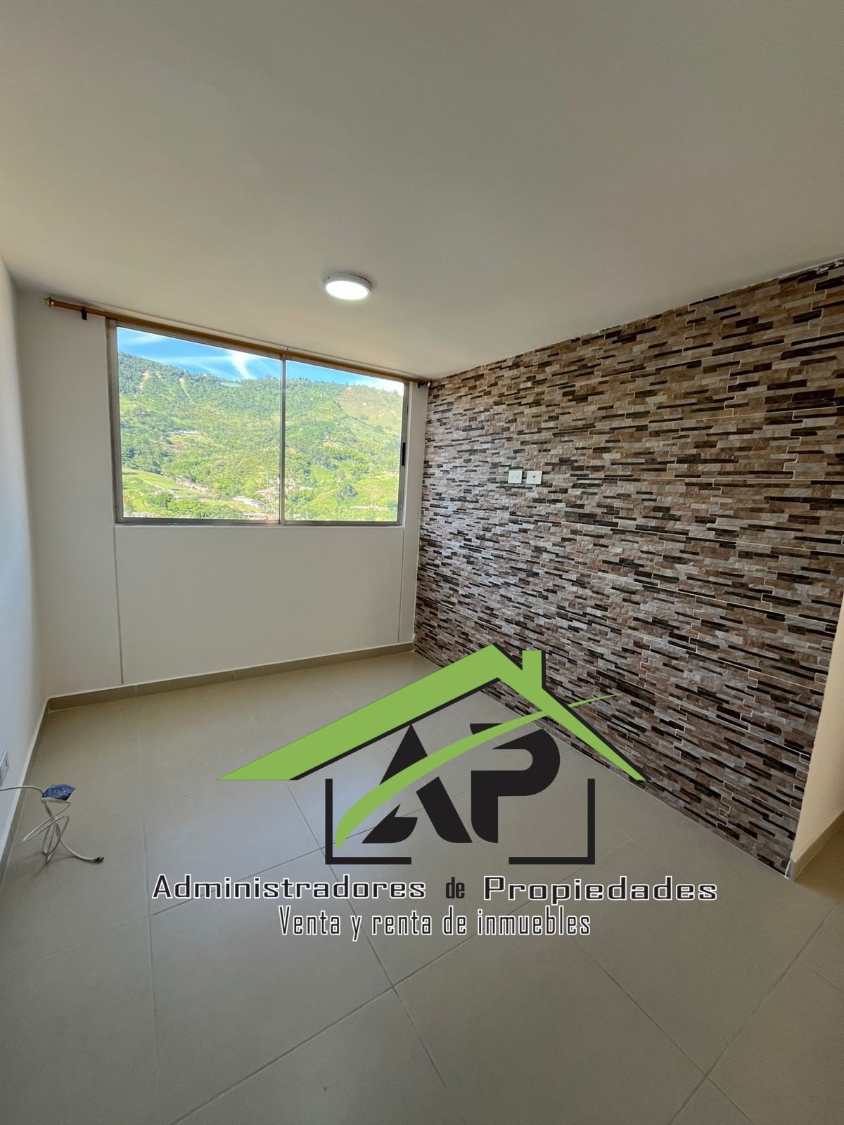 Apartamento en venta en San Antonio De Prado, Medellín · foto 3 de 16