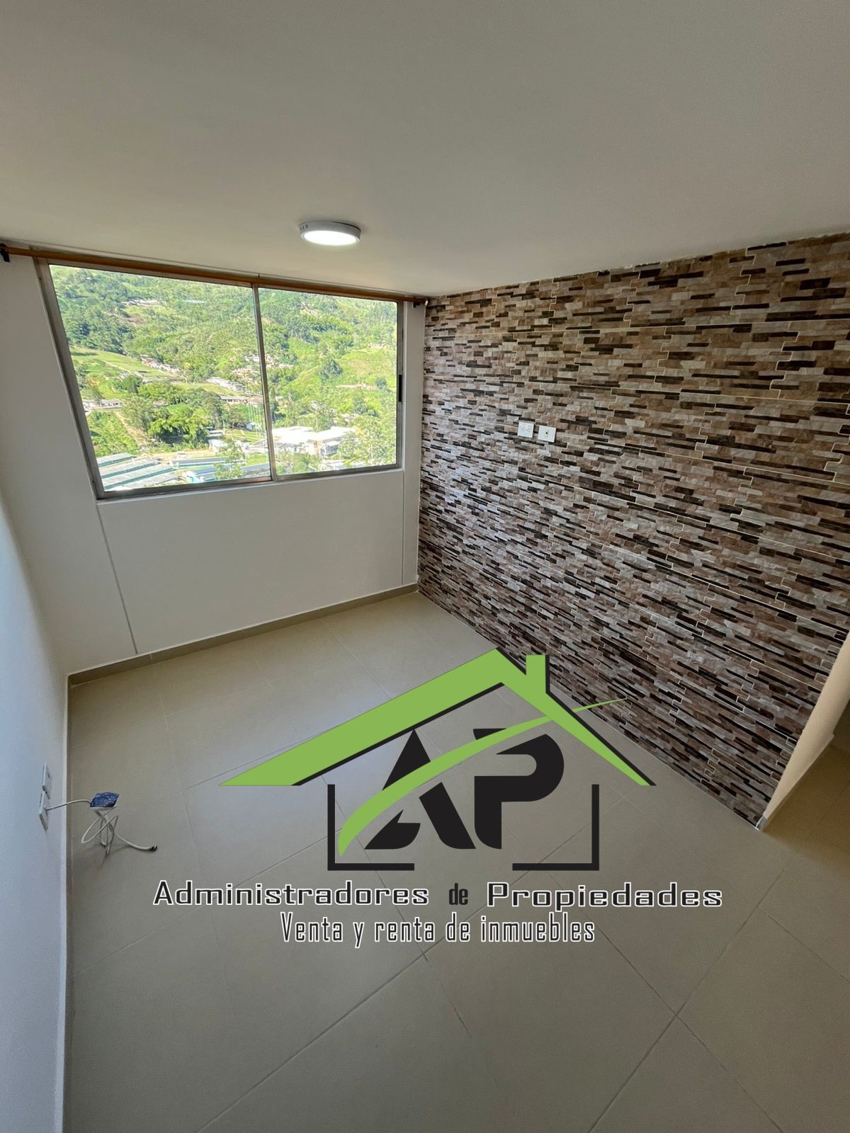 Apartamento en venta en San Antonio De Prado, Medellín · foto 4 de 16