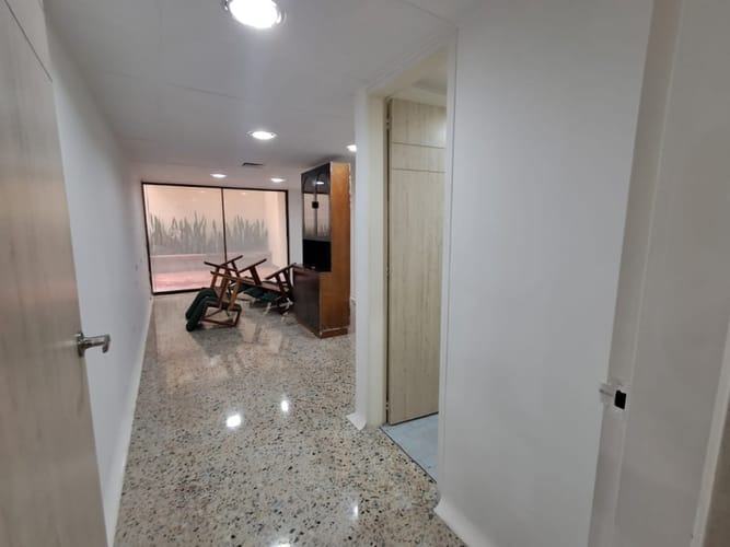 Consultorio en arriendo en Laureles, Medellín, 100 m² · foto 3 de 14