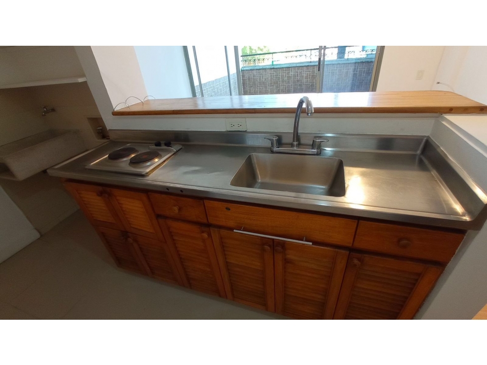 Apartamento en venta en El Poblado, Medellín · foto 3 de 24