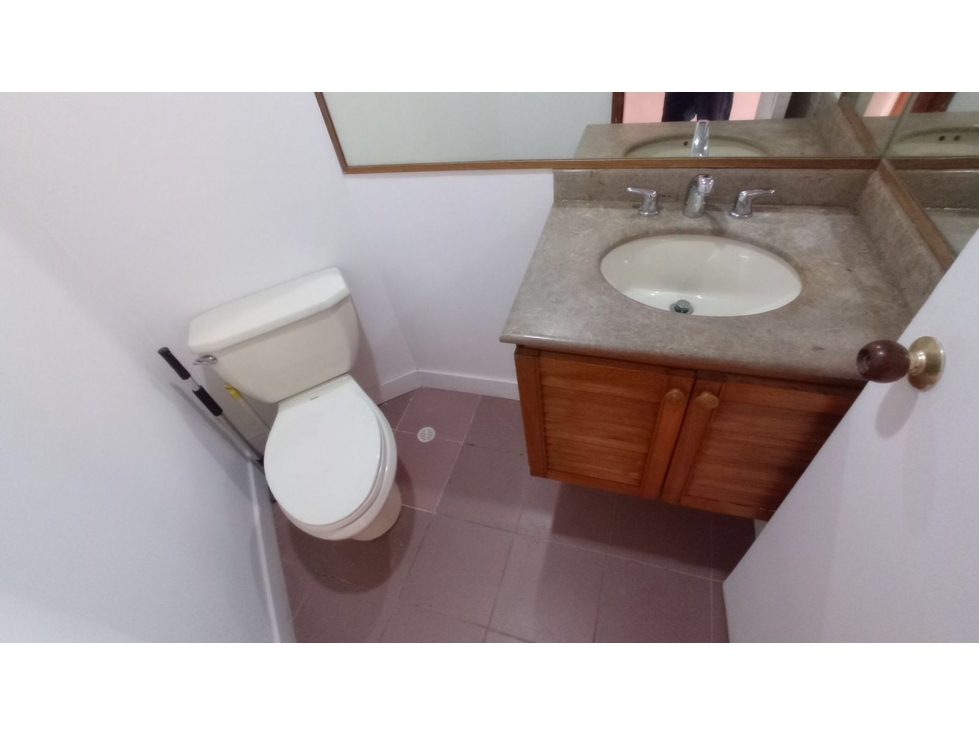 Apartamento en venta en El Poblado, Medellín · foto 7 de 24