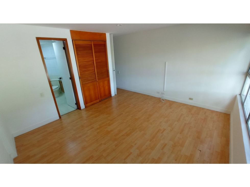 Apartamento en venta en El Poblado, Medellín · foto 20 de 24