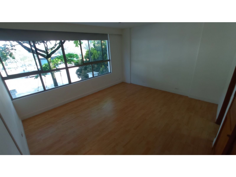 Apartamento en venta en El Poblado, Medellín · foto 24 de 24