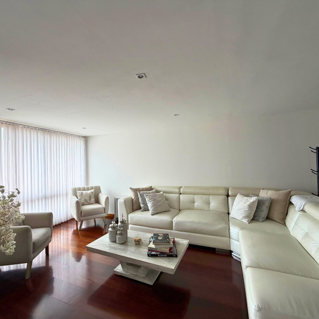 Apartamento en venta en Chicó Navarra, Bogotá · foto 2 de 20