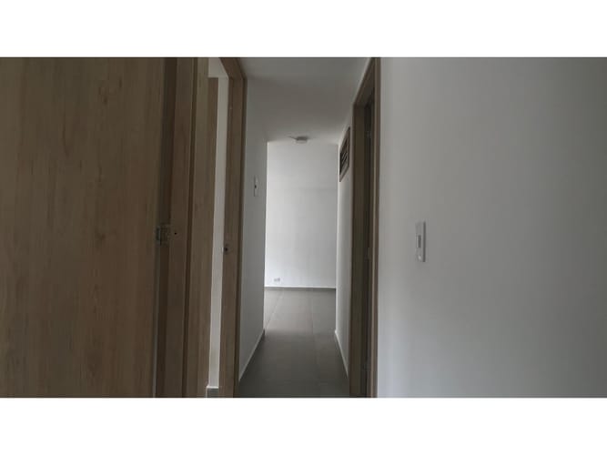 Apartamento de 3 alcobas en venta en El Trapiche, Bello, 55 m² · foto 12 de 17