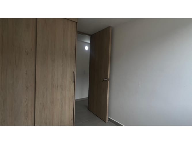 Apartamento de 3 alcobas en venta en El Trapiche, Bello, 55 m² · foto 16 de 17