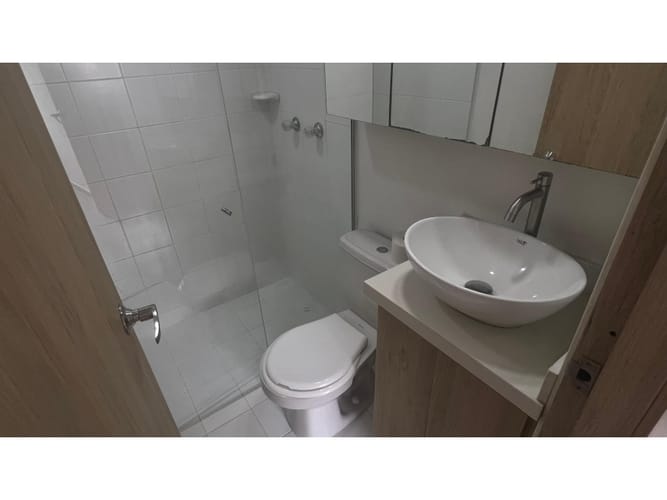 Apartamento de 3 alcobas en venta en El Trapiche, Bello, 55 m² · foto 17 de 17