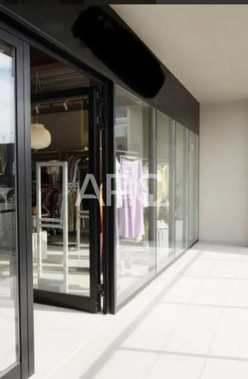 Local Comercial muy cerca del Shopping Costa Urbana. · Foto 2