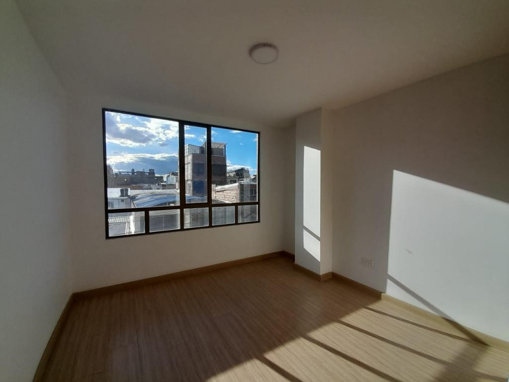 Apartamento en arriendo en Alcazares Norte, Bogotá · foto 4 de 14
