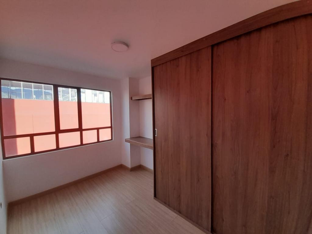 Apartamento en arriendo en Alcazares Norte, Bogotá · foto 8 de 14