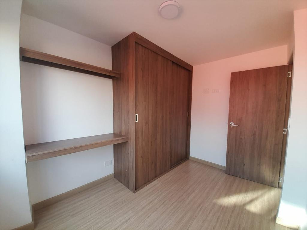 Apartamento en arriendo en Alcazares Norte, Bogotá · foto 9 de 14