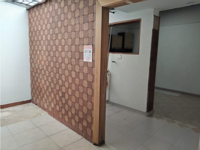 Casa de 6 alcobas en venta en Laureles, Medellín, 250 m² · foto 11 de 24